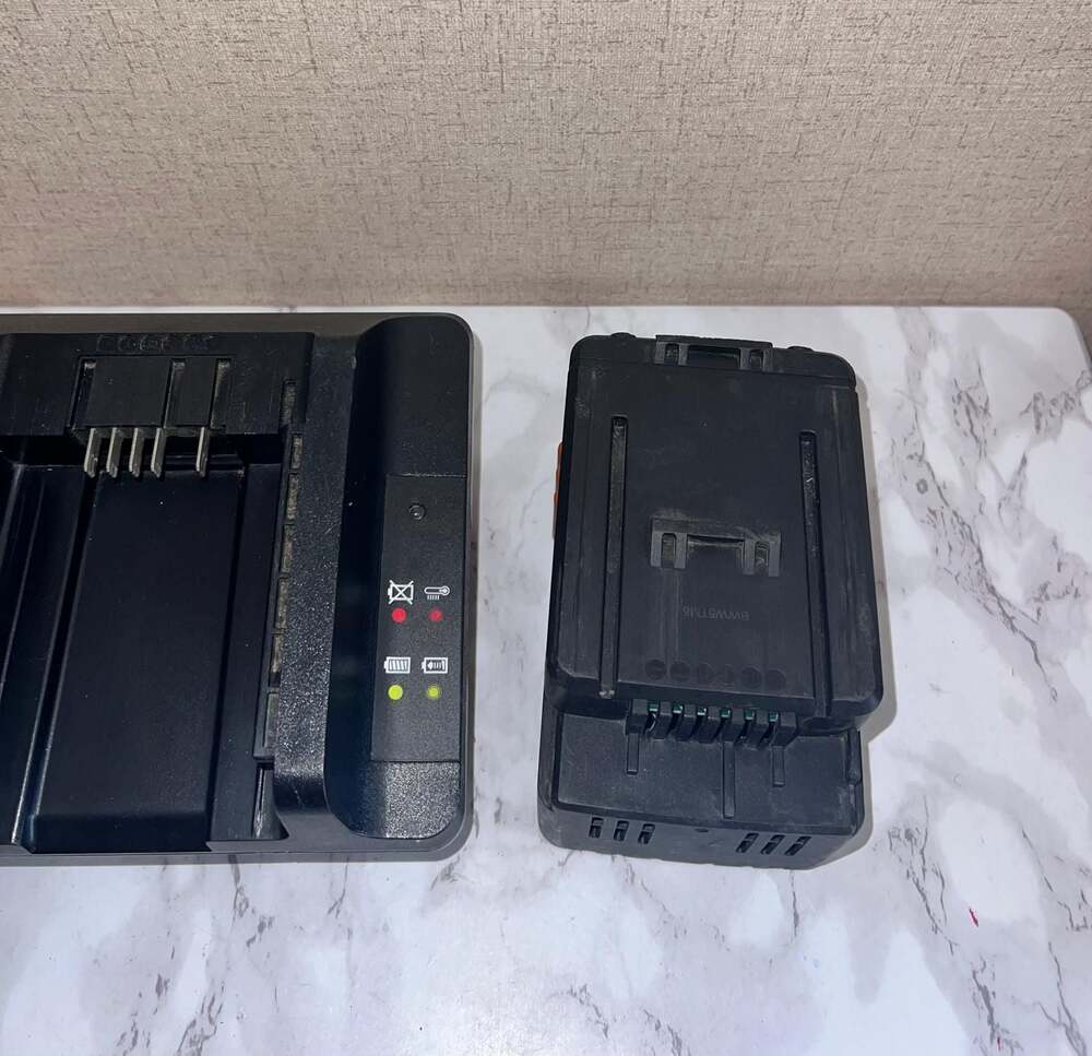 WORX 56V Max Lithium-Ion Battery WA3559 and Charger WA3859 Set - Picture 7 of 10